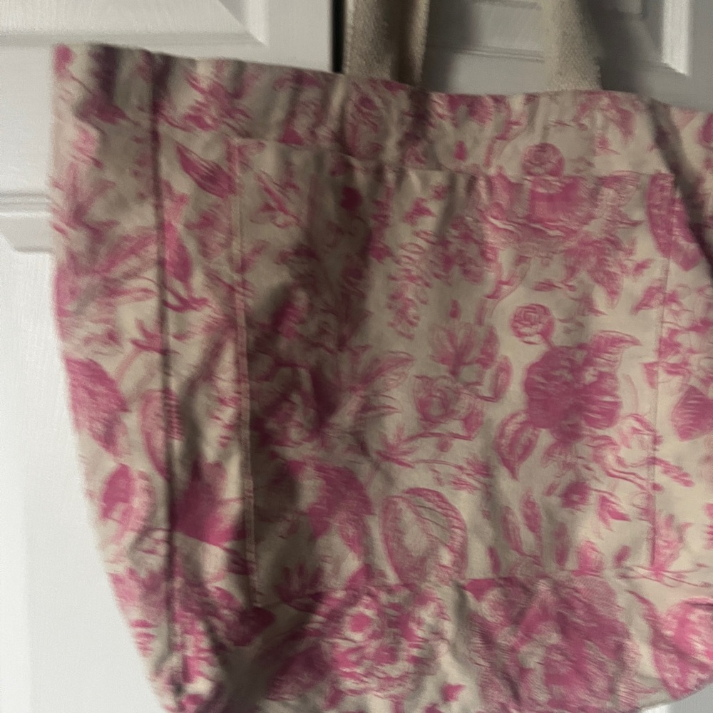 Floral Canvas Tote Bag in Pink and Cream - Picture 2 of 8